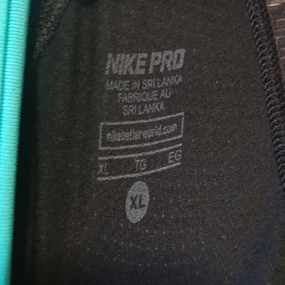 Nike XL Workout Shirt - Picture 4 of 4